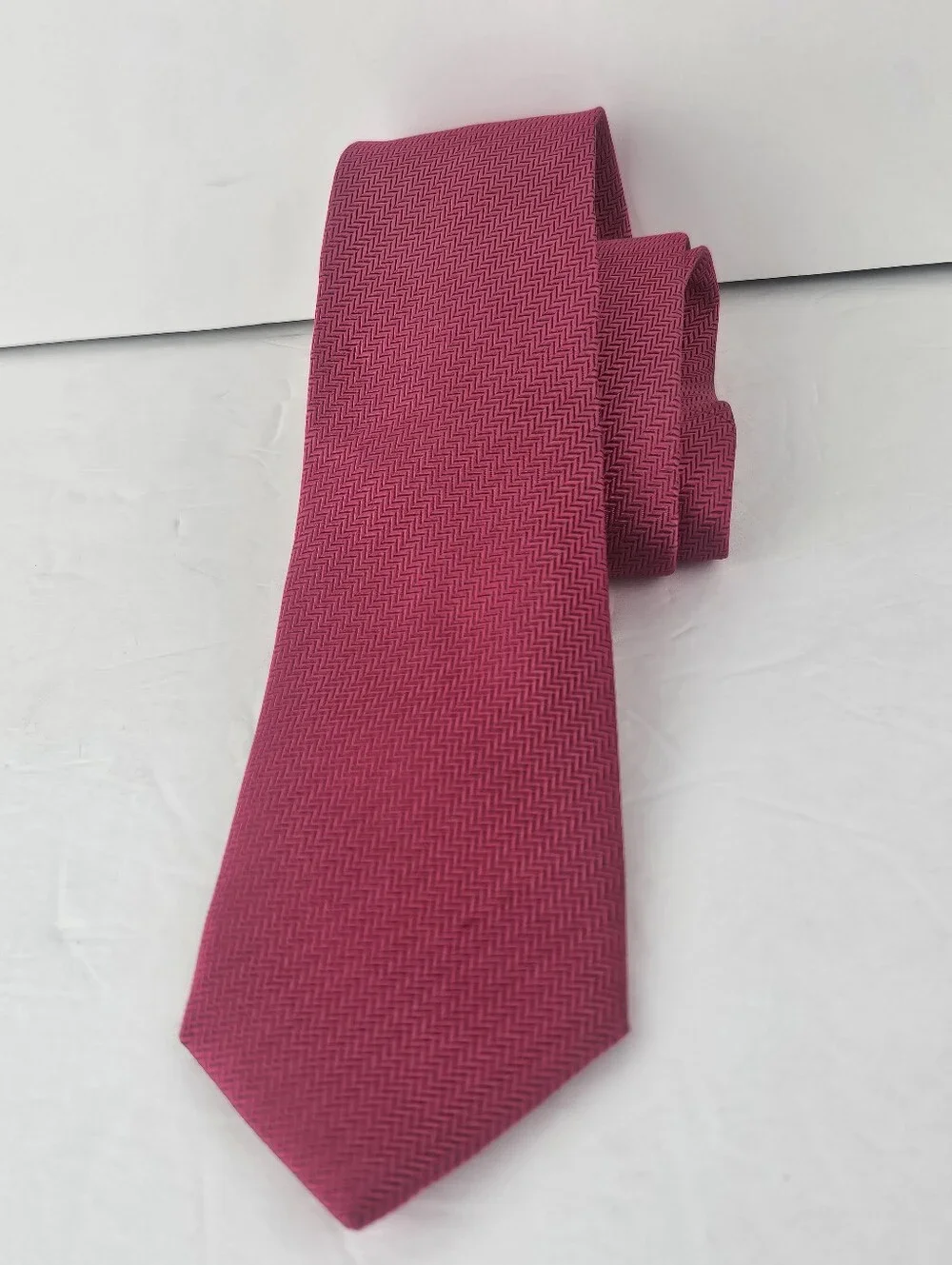 Thomas Pink Jermyn Street London England Silk Tie Magenta Pink Luxury Workwear